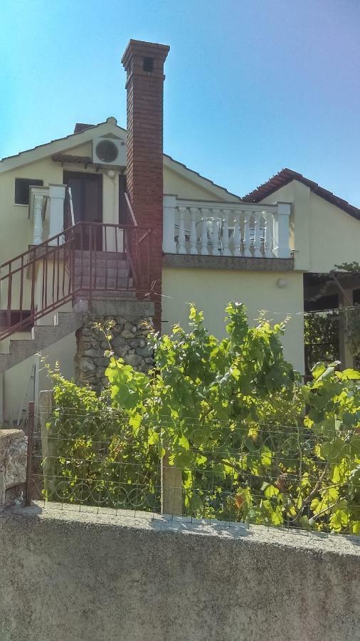 Knaffl Apartment Крк Екстер'єр фото